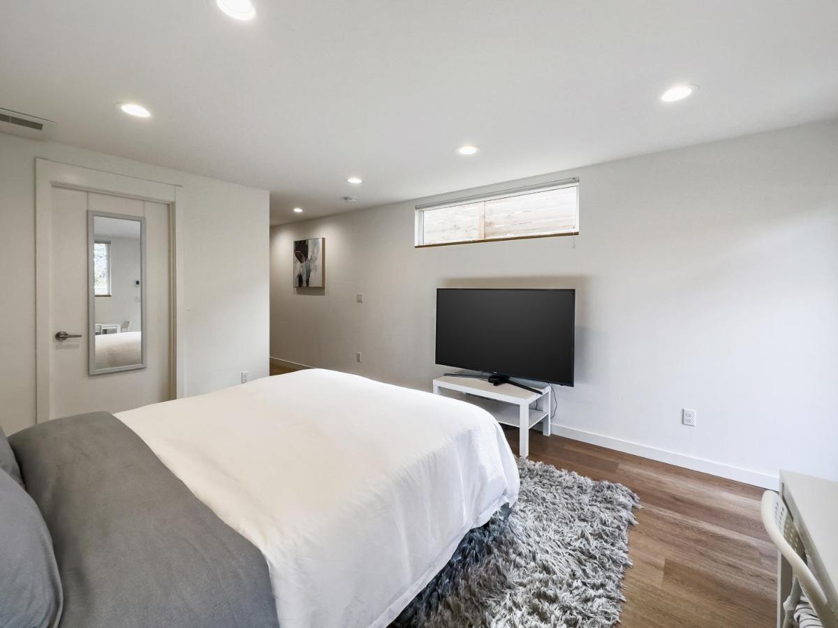 Modern Apartment Near Light Rail Seattle Esterno foto